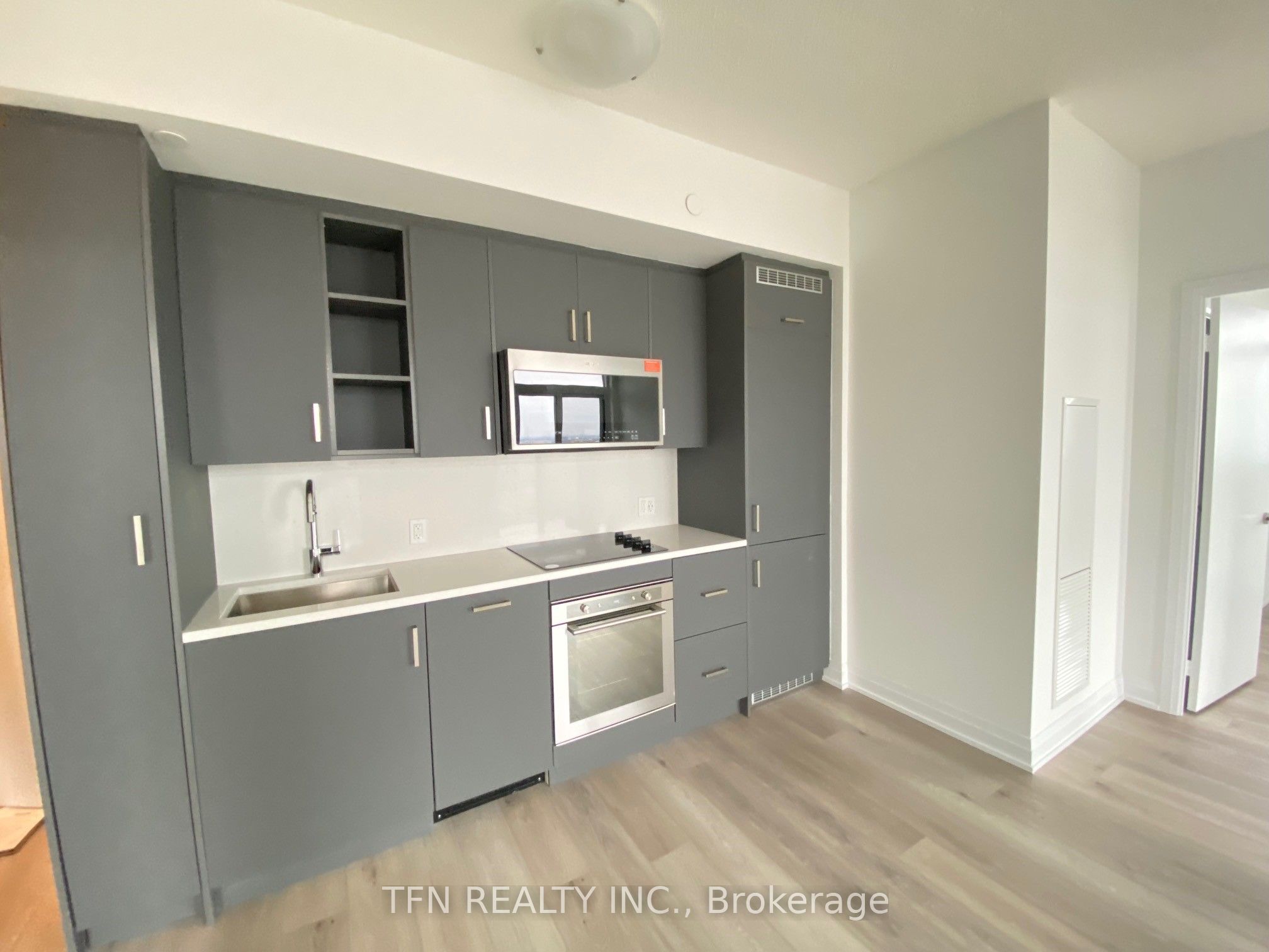 251 Manitoba Street 2208