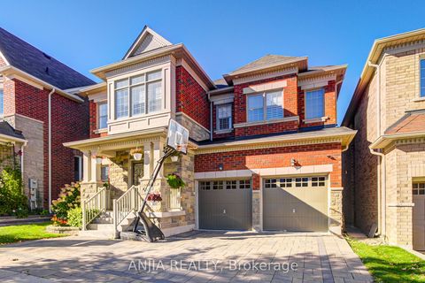 96 Brock Avenue Markham ON L6C 0S7