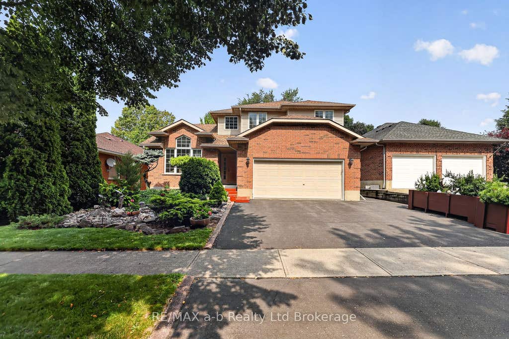 Photo of 72 Indian Road, Woodstock, ON N4T 1R5 (MLS # X13665188)