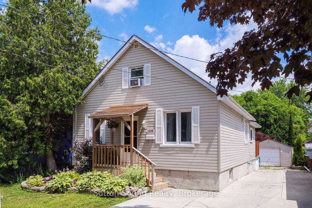Photo of 1139 4th Avenue W, Owen Sound, ON N4K 4W3 (MLS # X12791502)