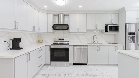 253 Fernforest Drive Brampton ON L6R 1E1