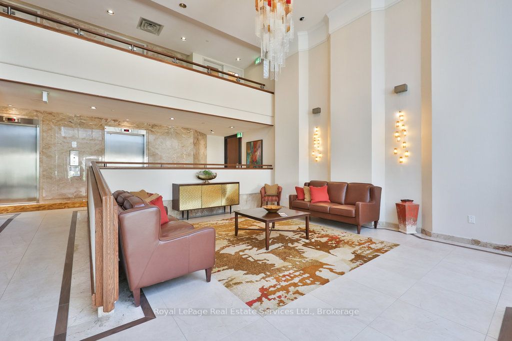 2170 Marine Drive 607