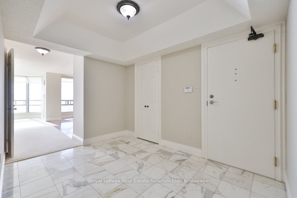 2170 Marine Drive 607