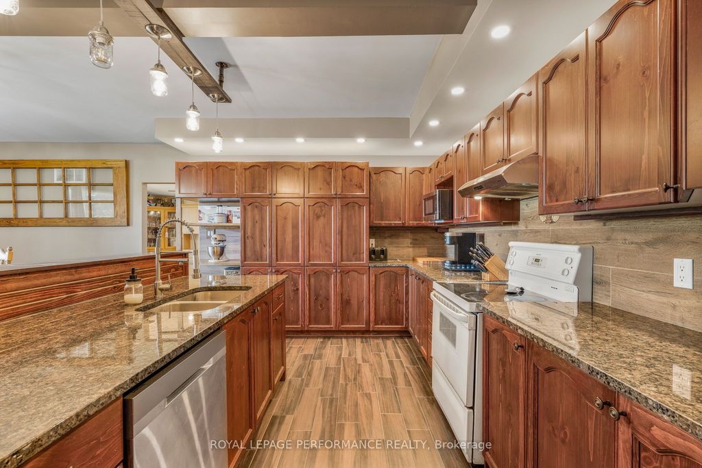 Photo of 4866 County Road 17 Road, Alfred and Plantagenet, ON K0B 1A0 (MLS # X12643394)