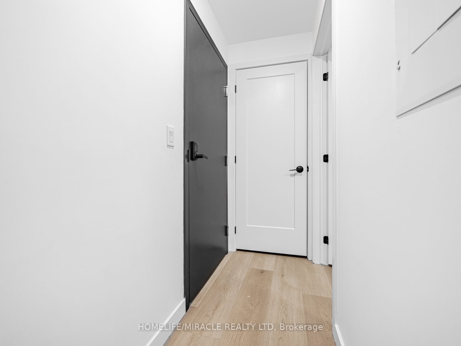 1103 Dufferin Street 2