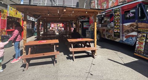 335 Yonge Street Toronto ON M5B 1C1