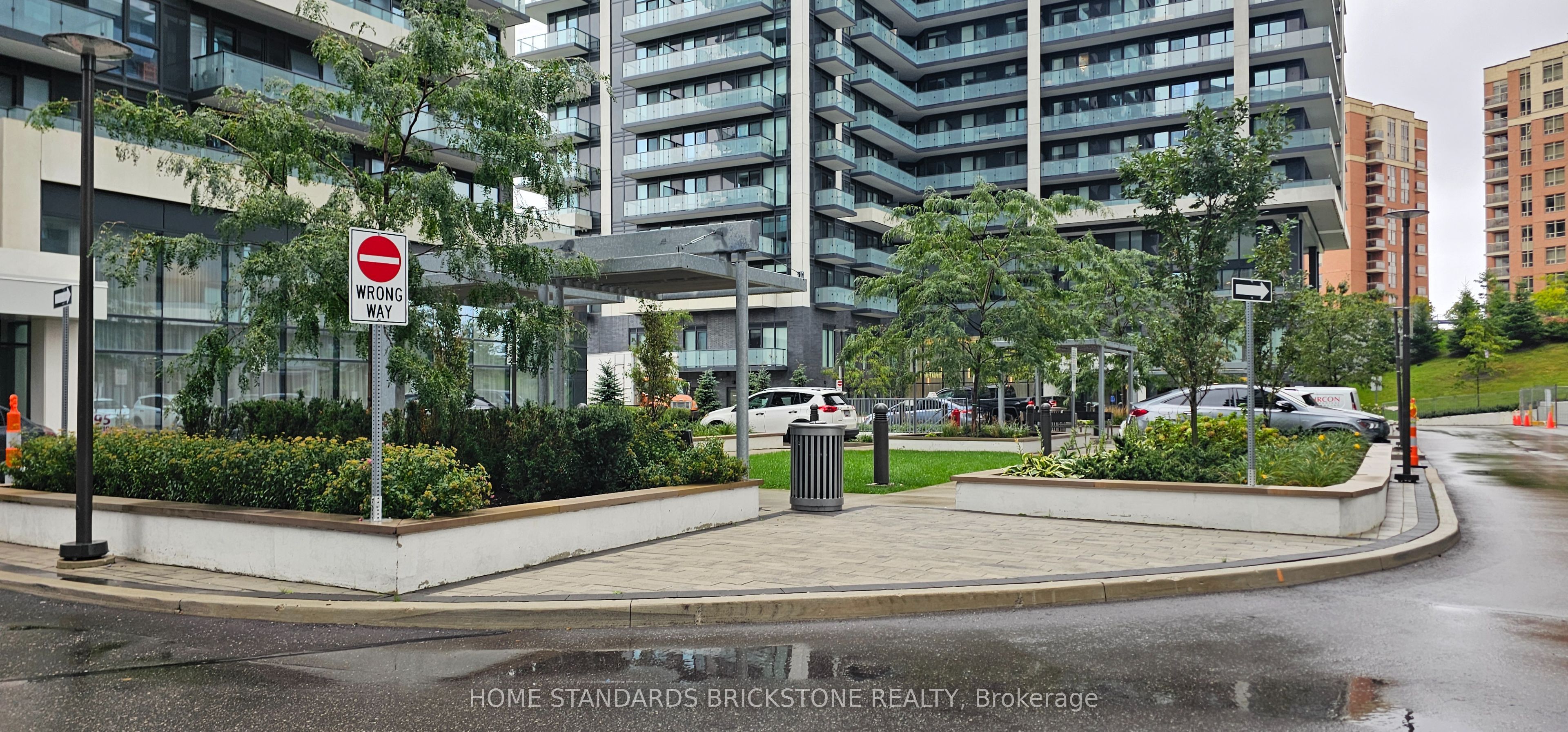 85 Oneida Crescent 1115