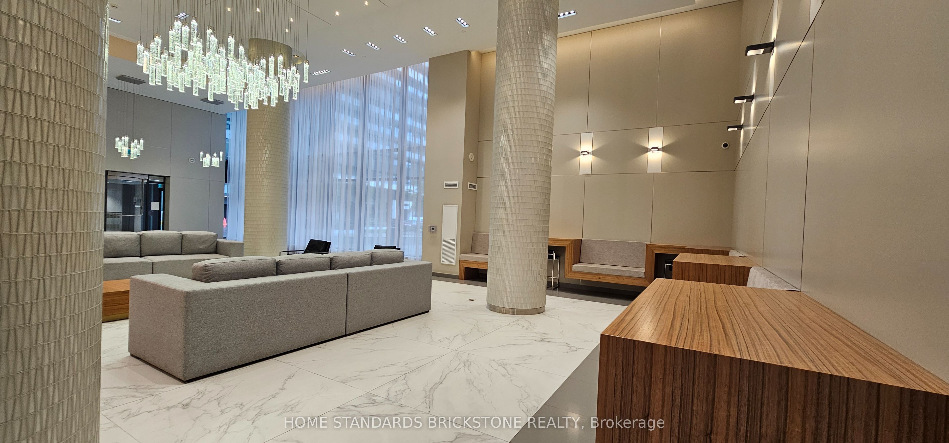 85 Oneida Crescent 1115