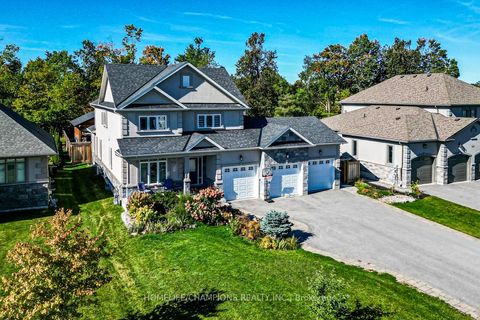 Photo of 276 Sunnybrae Avenue, Innisfil, ON L9S 1E5 (MLS # N12492626)