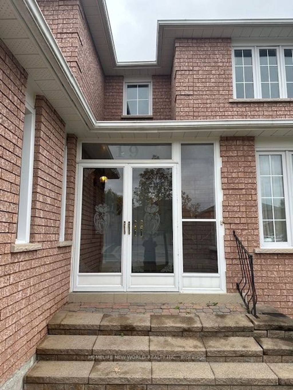 Photo of 19 Leno Mills Avenue, Richmond Hill, ON L4S 1J3 (MLS # N12567670)