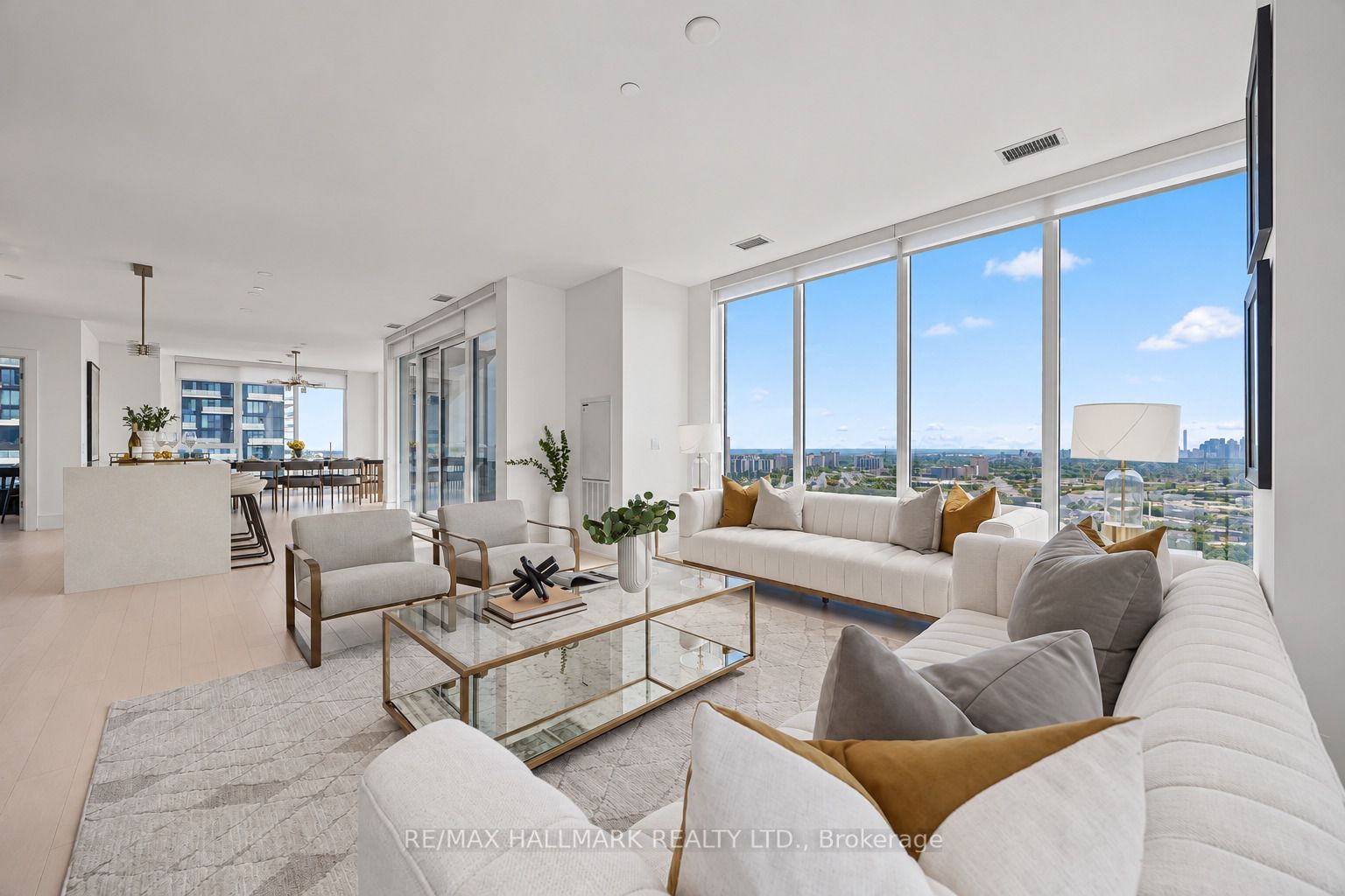 10 Inn on the Park Drive 3109