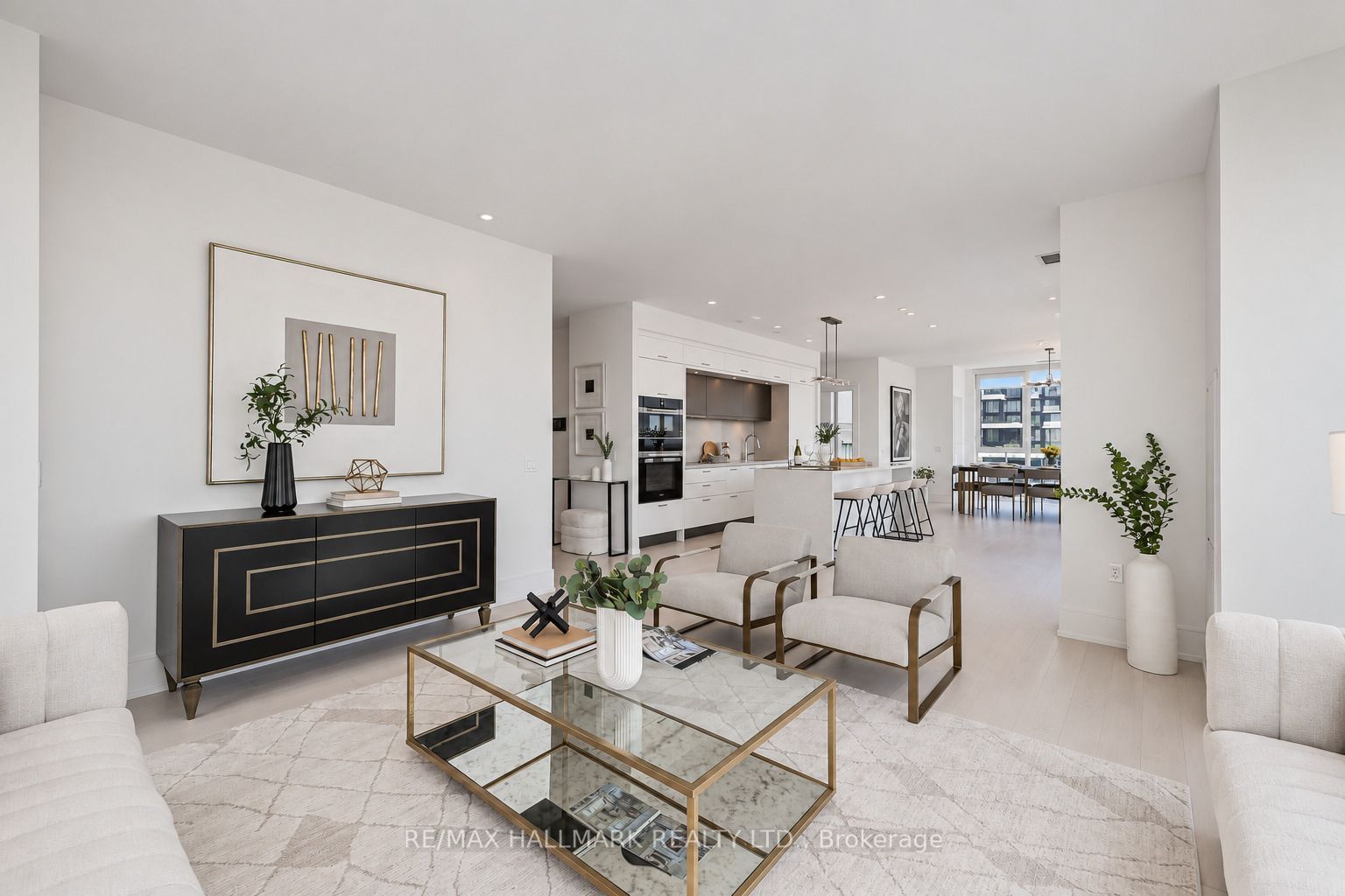 10 Inn on the Park Drive 3109