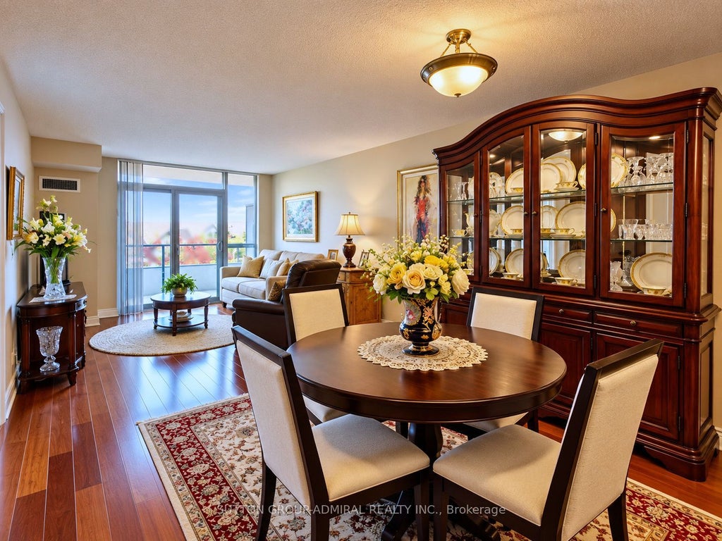 Photo of 23 Cox Boulevard #677, Markham, ON L3R 7Z9 (MLS # N14109602)