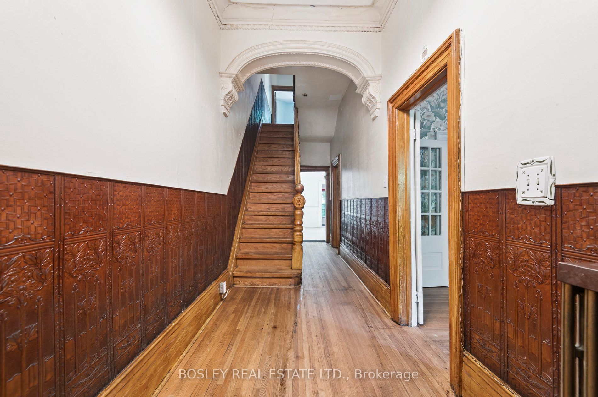 17 Beaconsfield Avenue