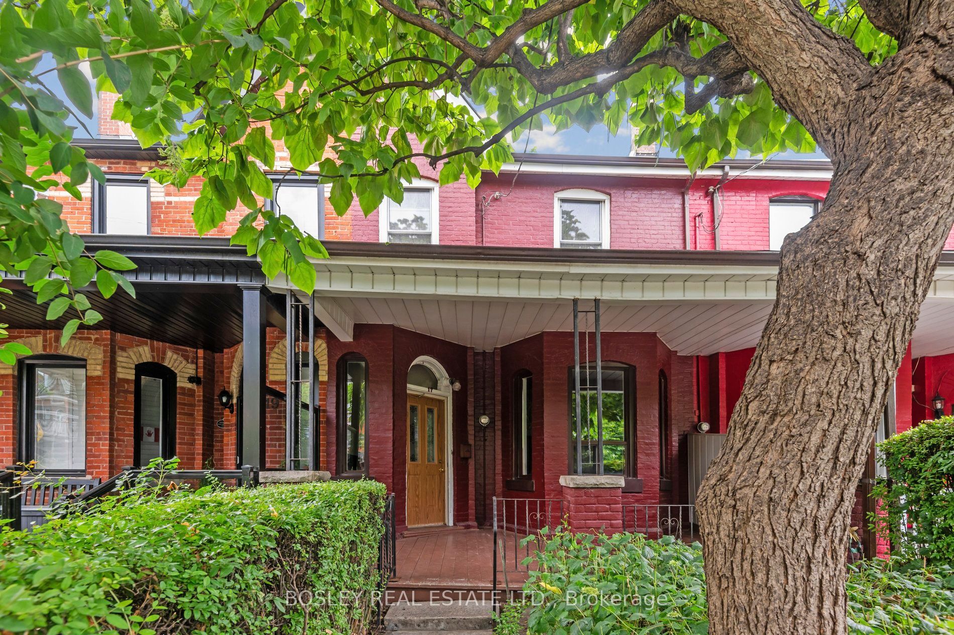 17 Beaconsfield Avenue