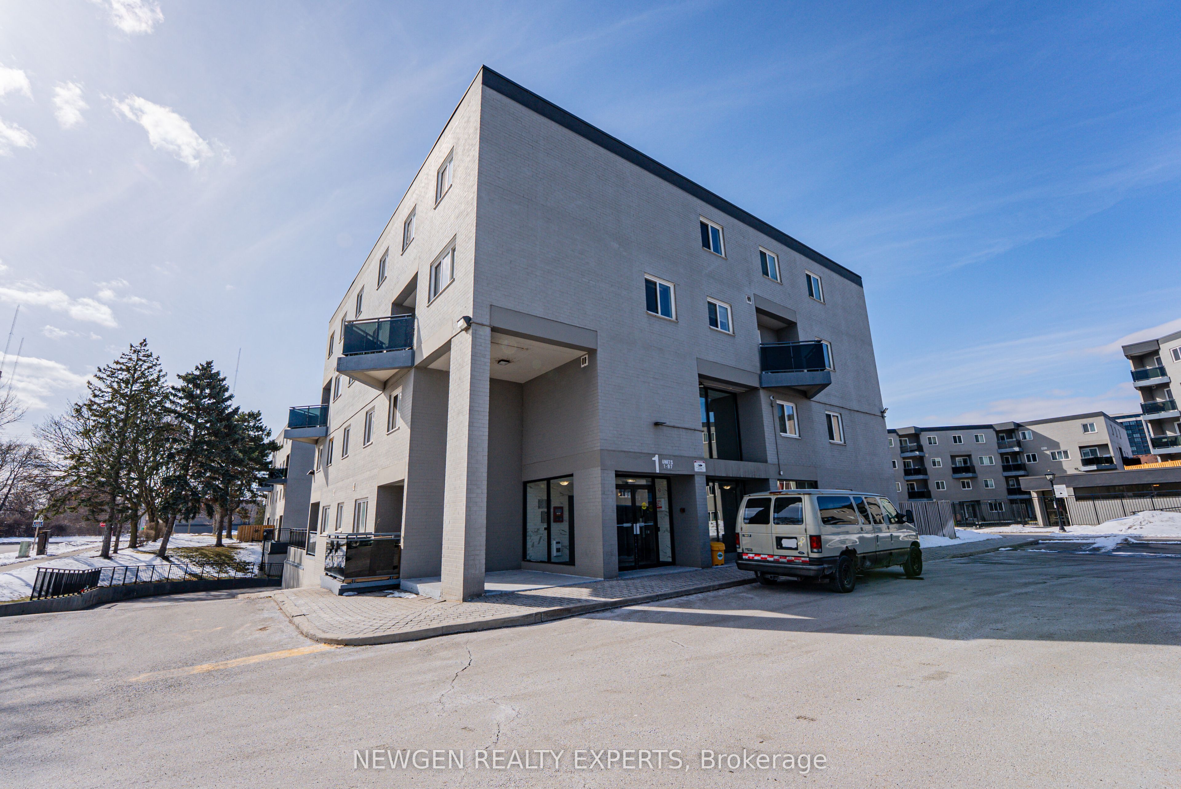 2001 Bonnymede Drive 88