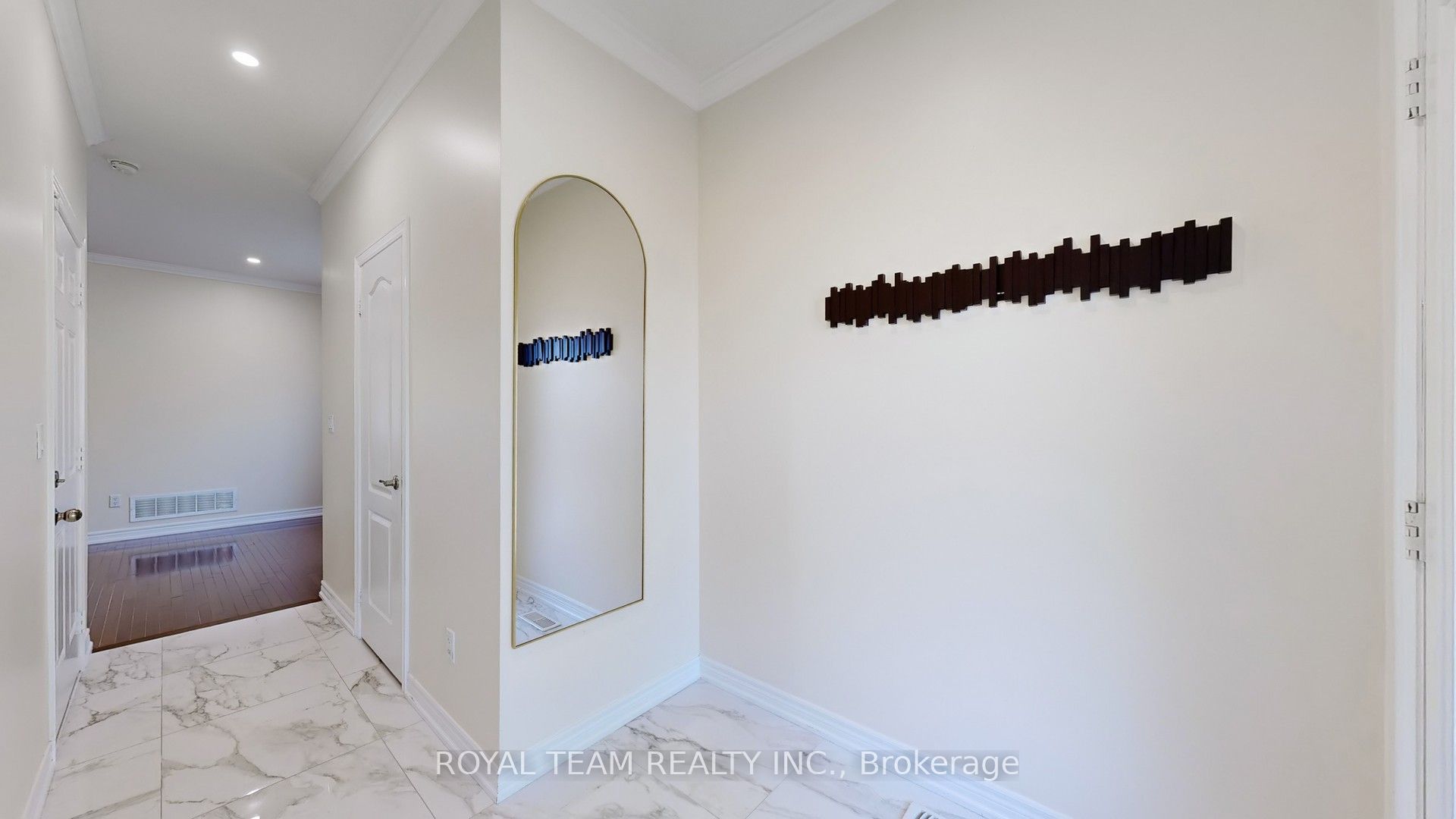 246 Lauderdale Drive