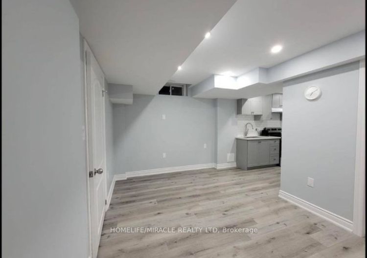 56 Vanderpool Crescent