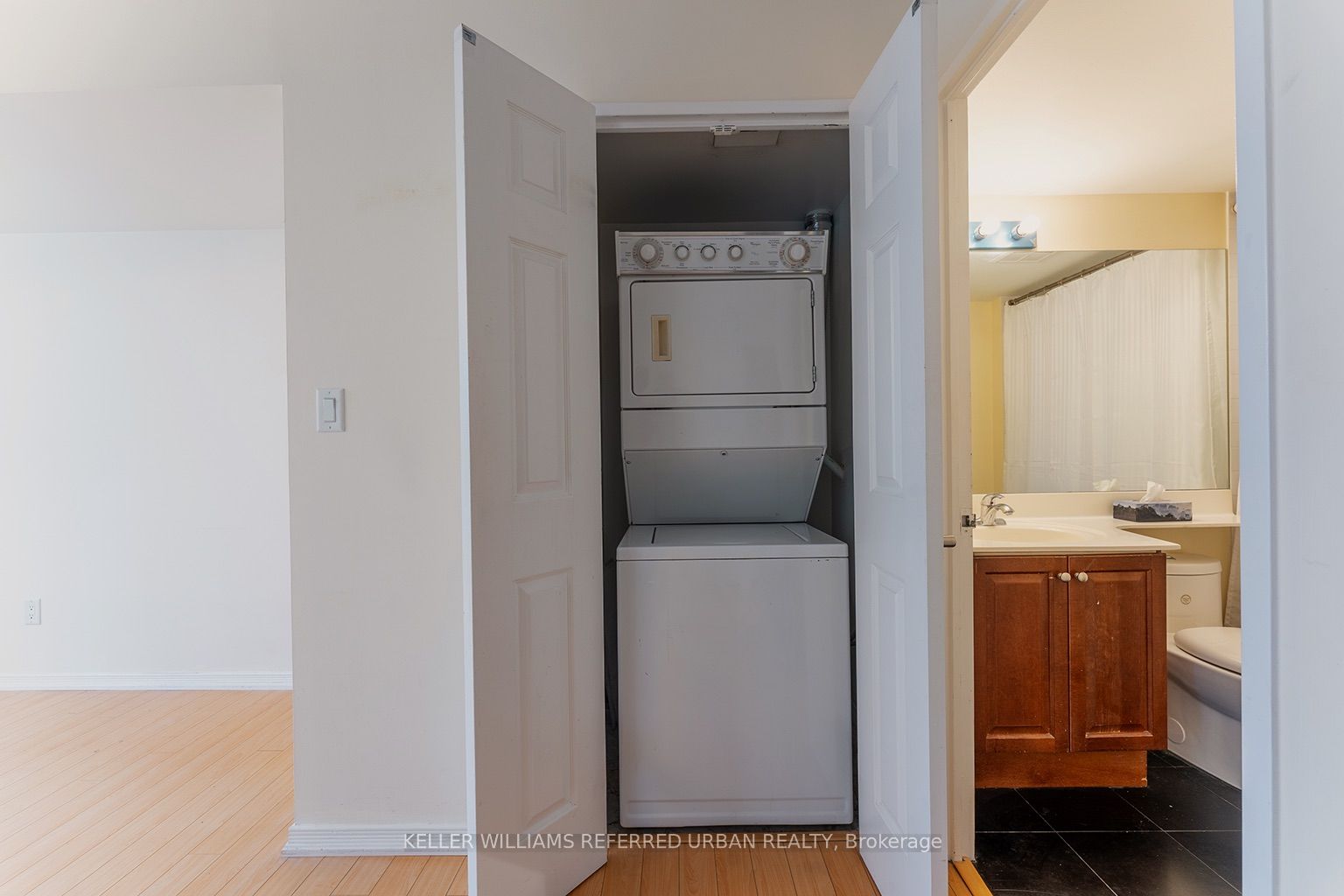 230 King Street E 304