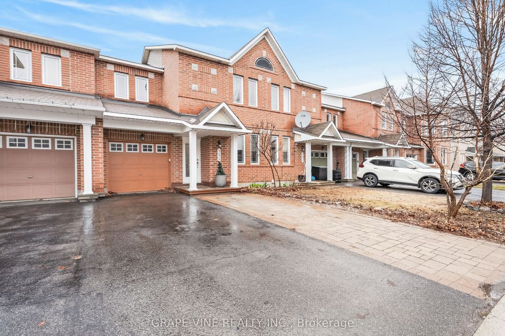 Photo of 322 Foxridge Way, Barrhaven, ON K2J 0V7 (MLS # X13013796)