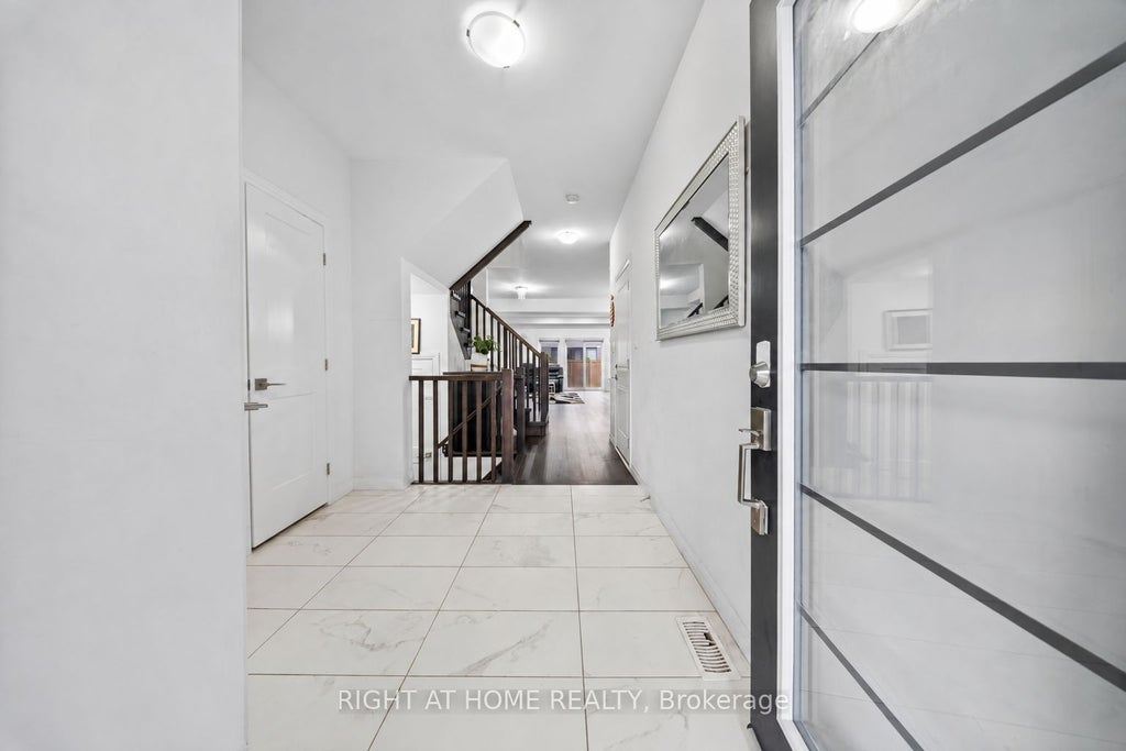 Photo of 30 Times Square Boulevard #177, Hamilton, ON L8J 0M1 (MLS # X14113718)