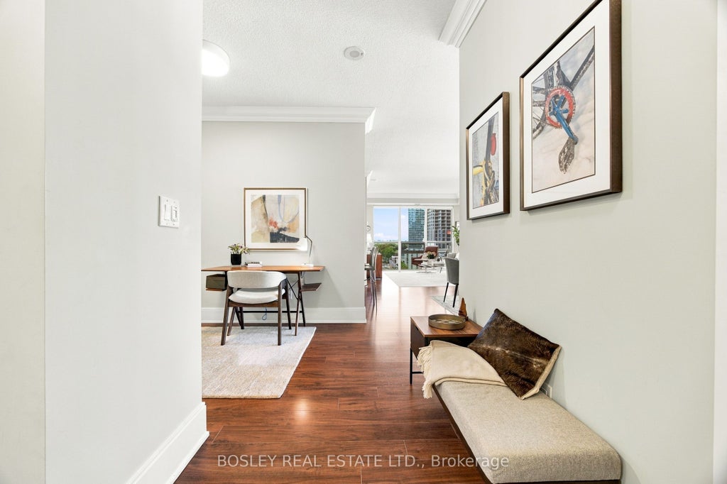 Photo of 25 Broadway Avenue #802, Toronto, ON M4P 1T7 (MLS # C13786928)
