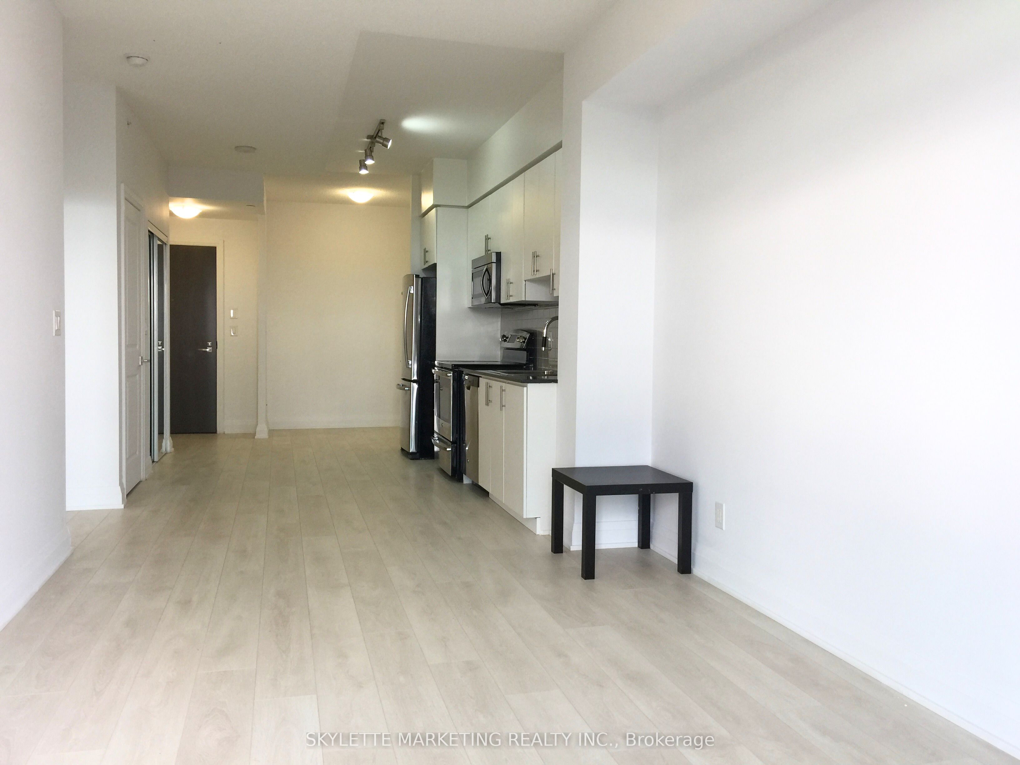 7161 Yonge Street #1427