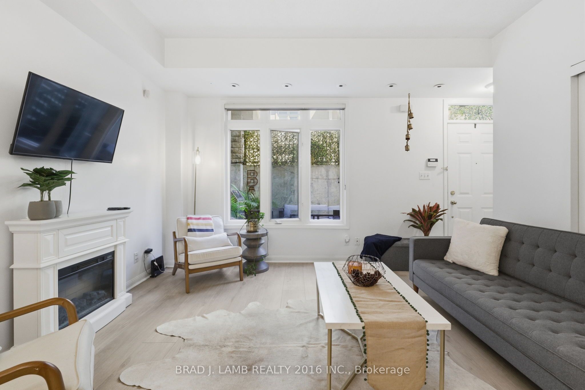 80 Carr Street 29