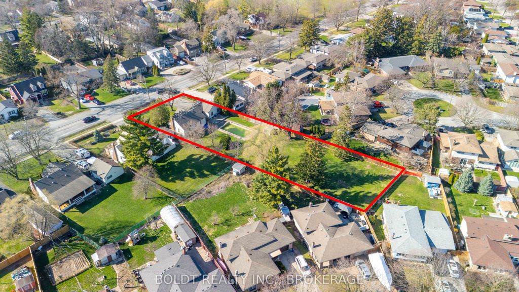 Photo of 542 Niagara Street, St. Catharines, ON L2M 3P5 (MLS # X12980100)