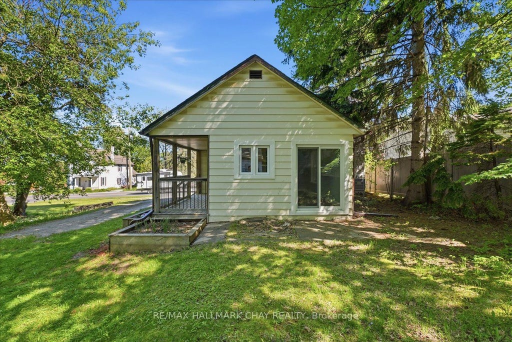 Photo of 17 Church Street, Innisfil, ON L0L 1L0 (MLS # N13247124)