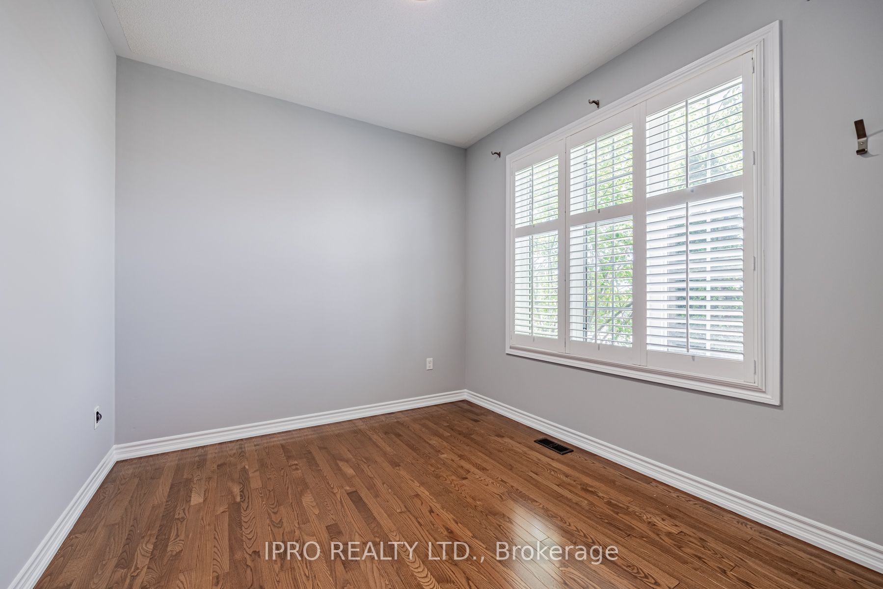 651 Farmstead Drive 3