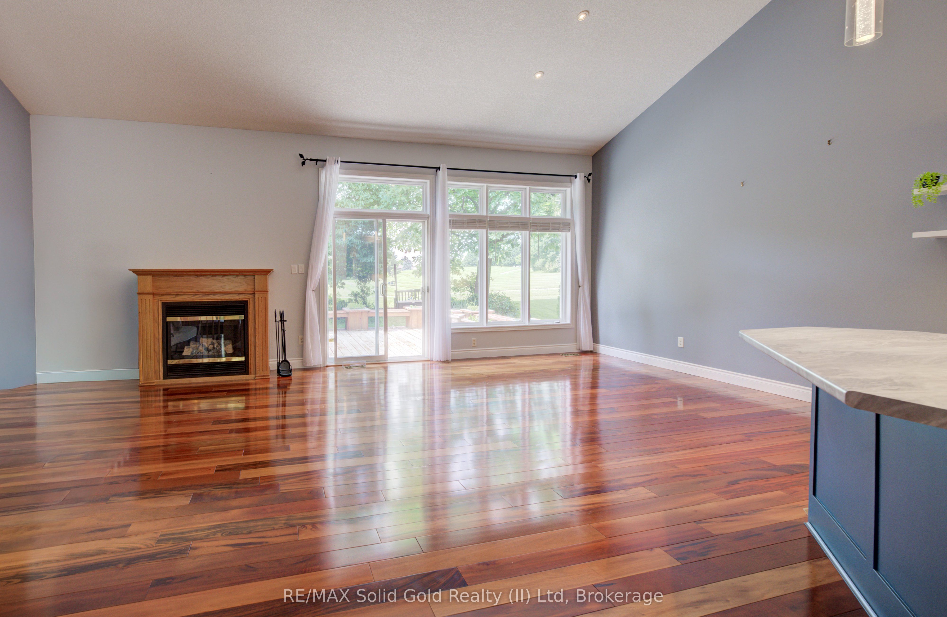 11 Sun Valley Drive