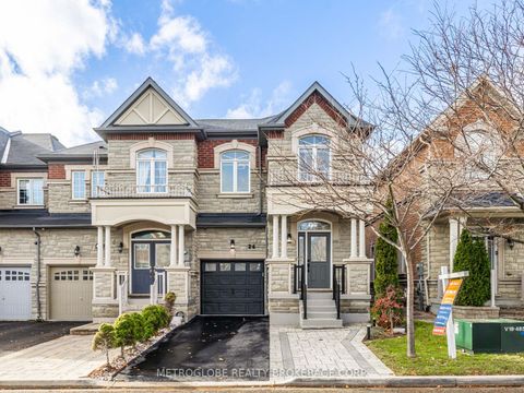 26 Spruce Pine Crescent Vaughan ON L6A 4T3
