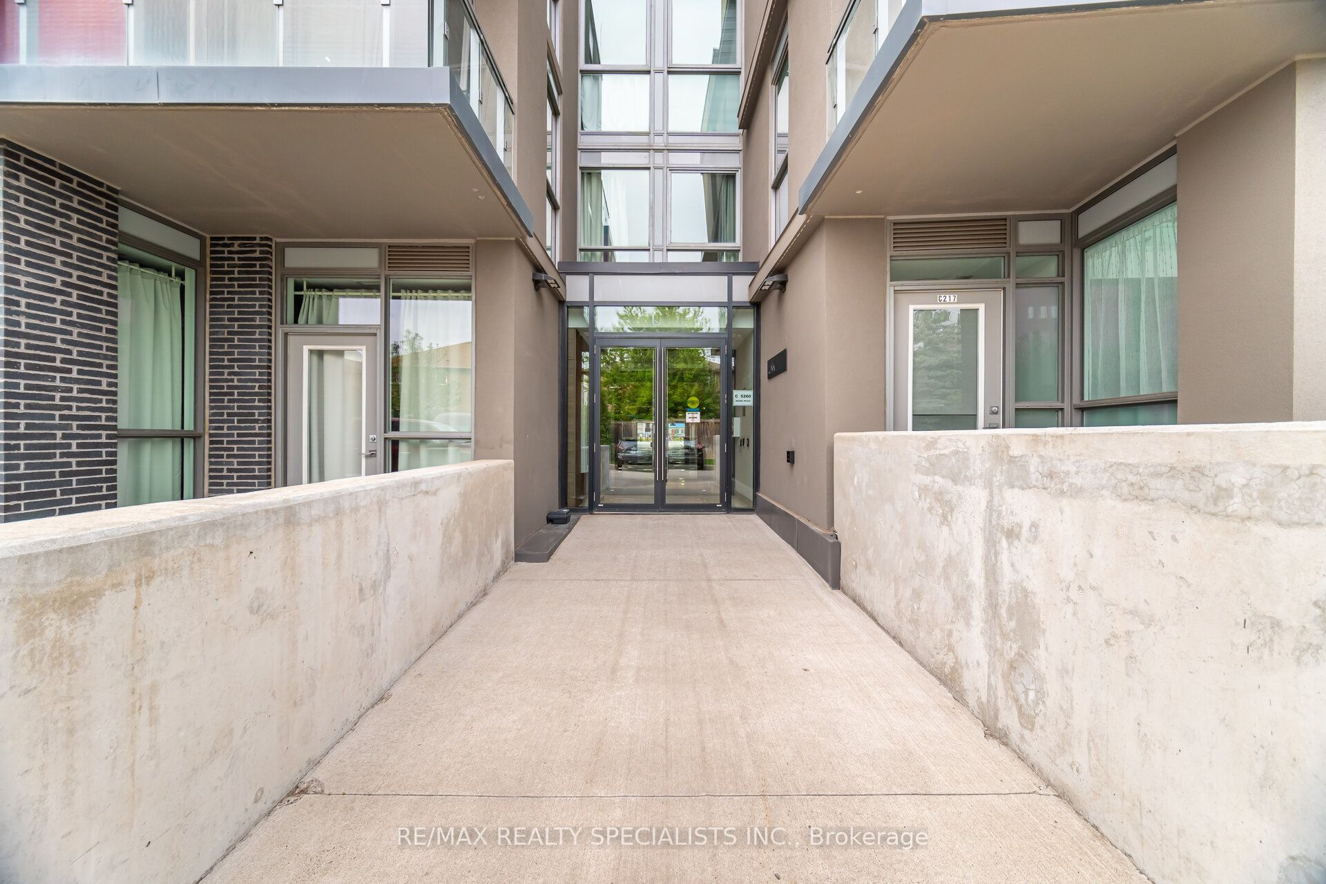 5260 Dundas Street C314