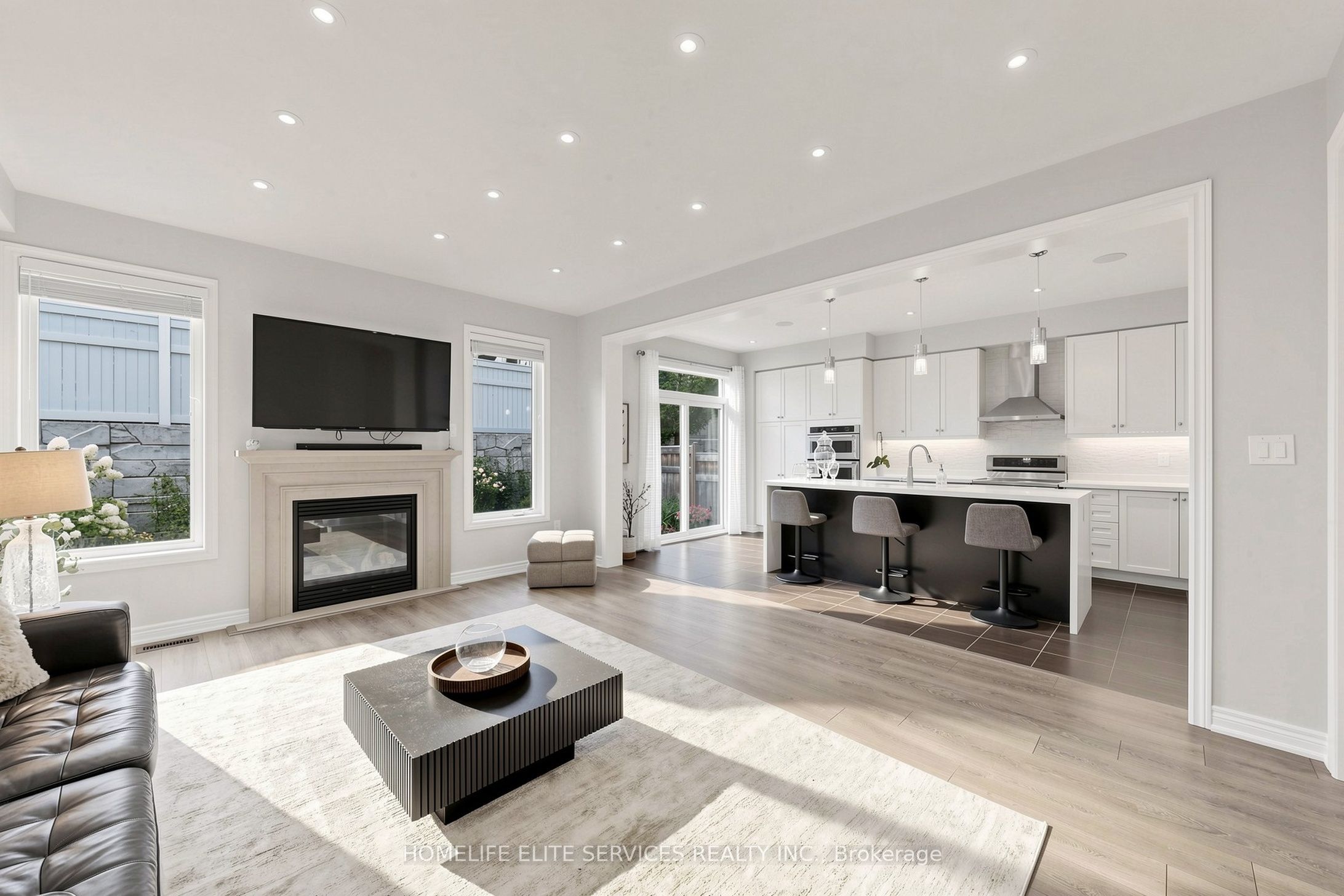 8 Beckett Avenue