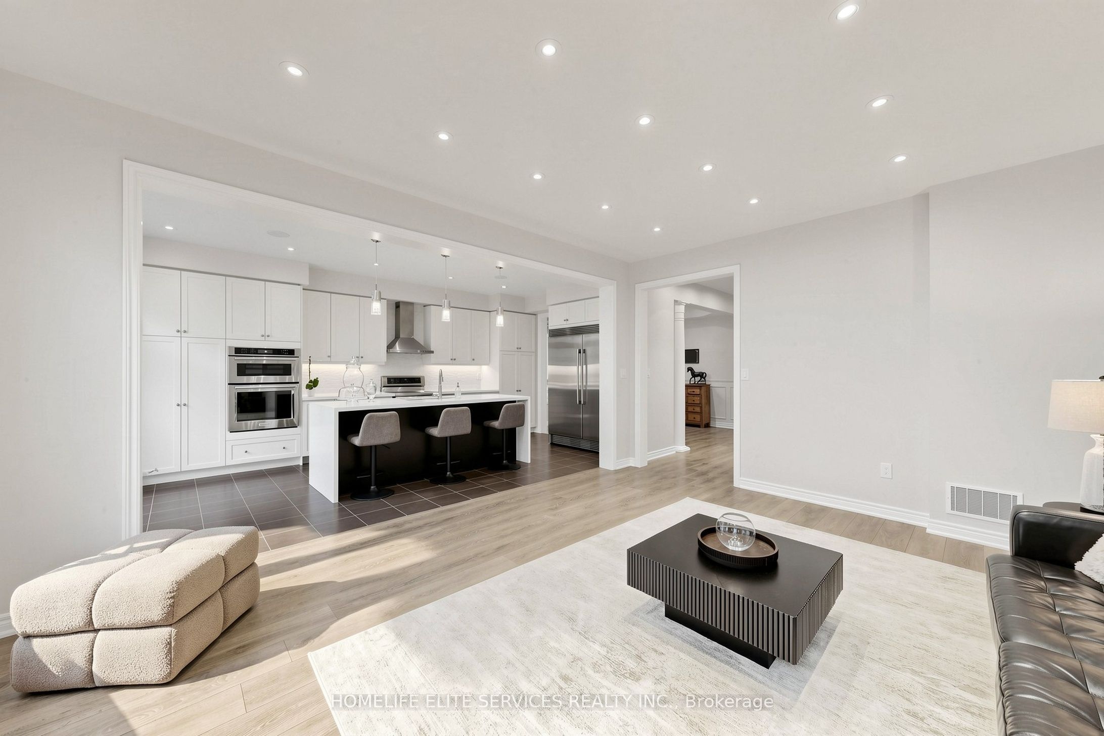 8 Beckett Avenue