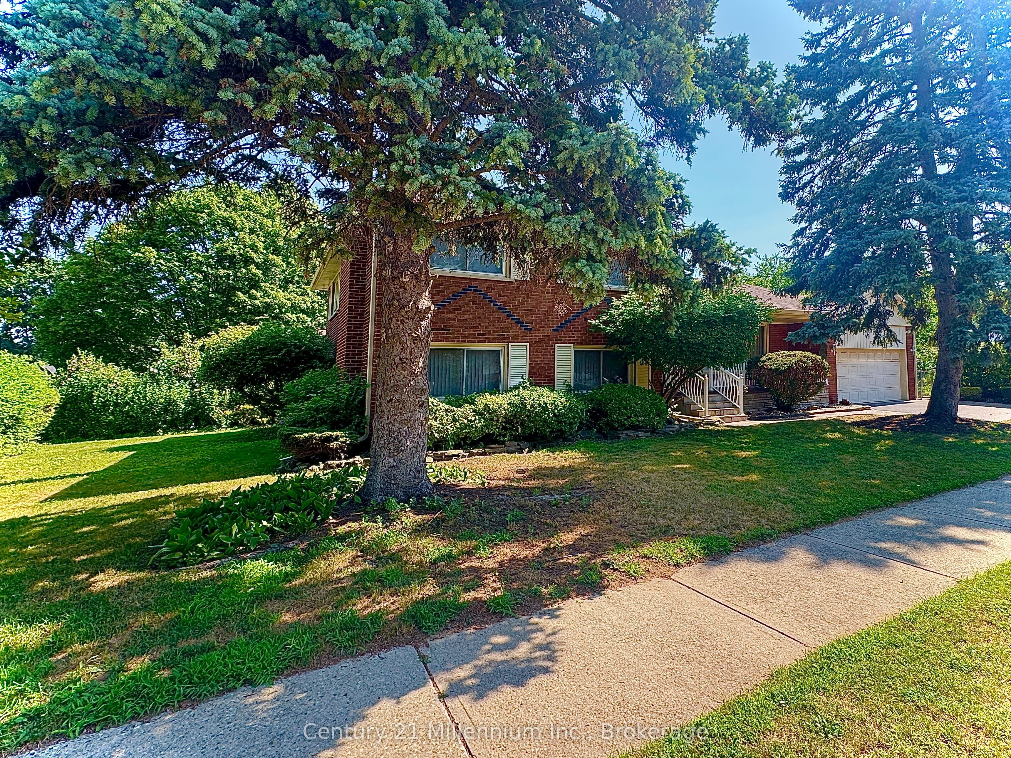 353 Chantenay Drive