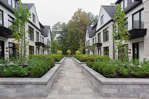 1136 Mona Road 2 Mississauga ON L5G 0C8