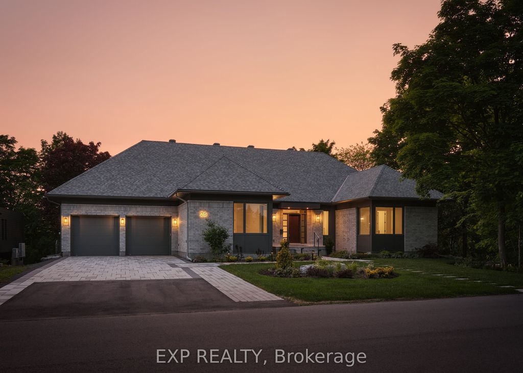 Photo of 26 Clovelly Road W, Beacon Hill North - South and Area, ON K1J 6M2 (MLS # X13086834)