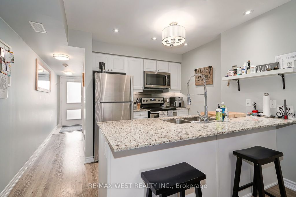 Photo of 5 ANCHORAGE Crescent #107, Collingwood, ON L9Y 0Y6 (MLS # S12858768)