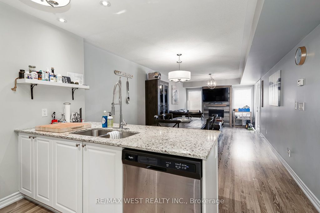 Photo of 5 ANCHORAGE Crescent #107, Collingwood, ON L9Y 0Y6 (MLS # S12858768)
