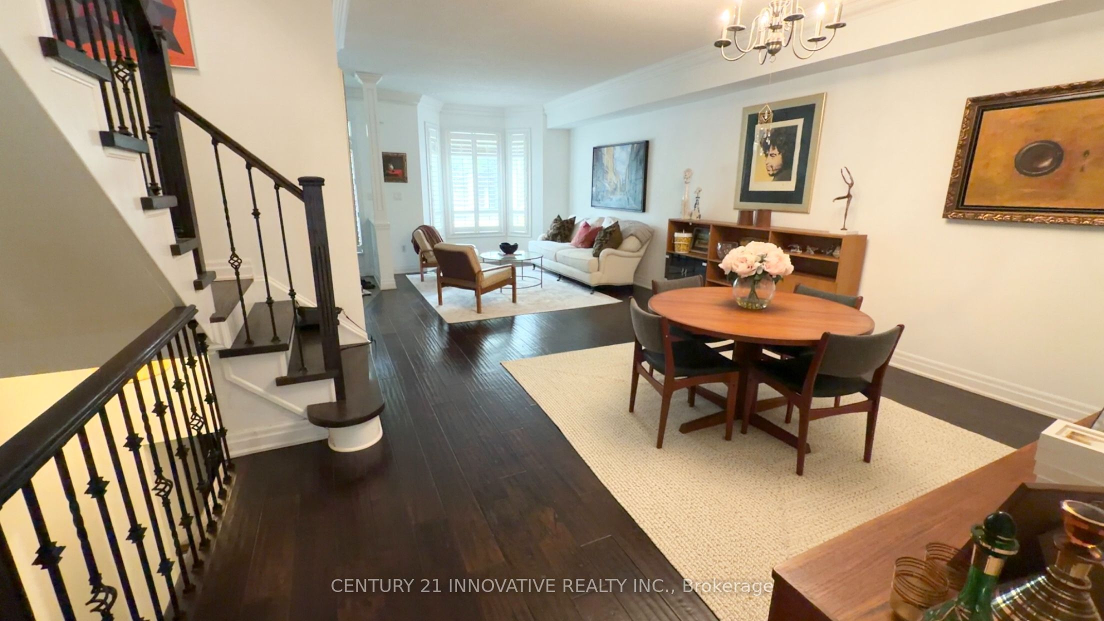 16 St Lawrence Drive