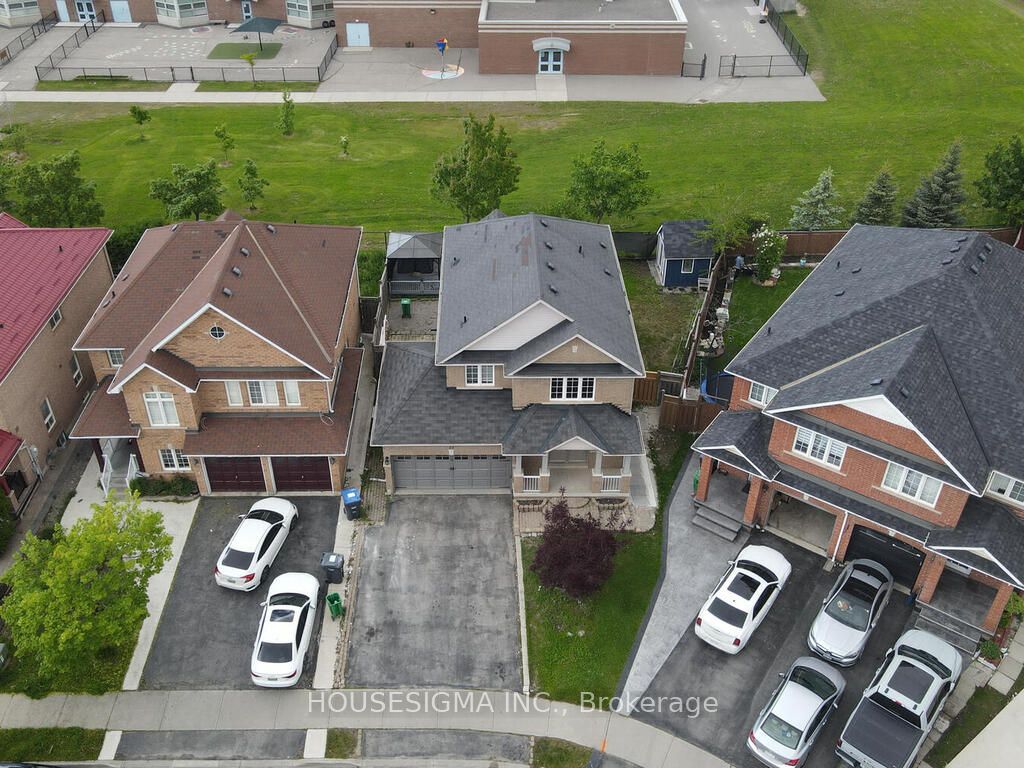 21 Milkweed Crescent N BASEMENT