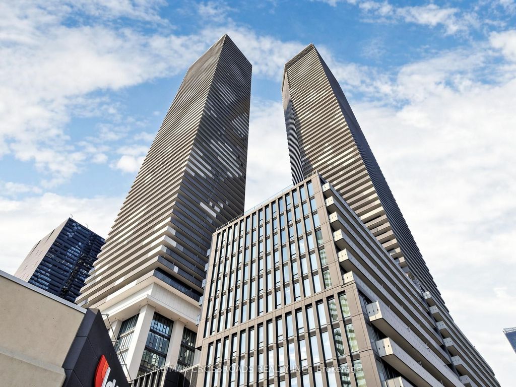 Photo of 138 Downes Street #3511, Toronto, ON M5E 0E4 (MLS # C13114676)