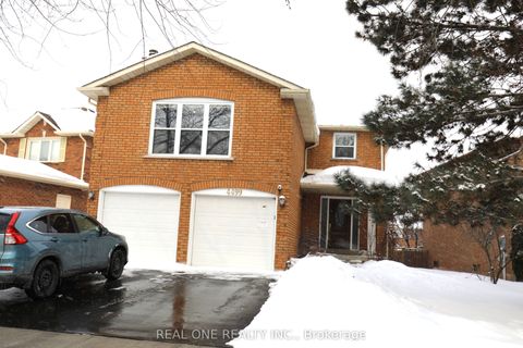 4499 Radisson (Bsmt) Crescent Mississauga ON L5M 4C8