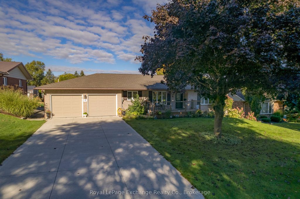 Photo of 8 Remington Drive, North Huron, ON N0G 2W0 (MLS # X12457084)
