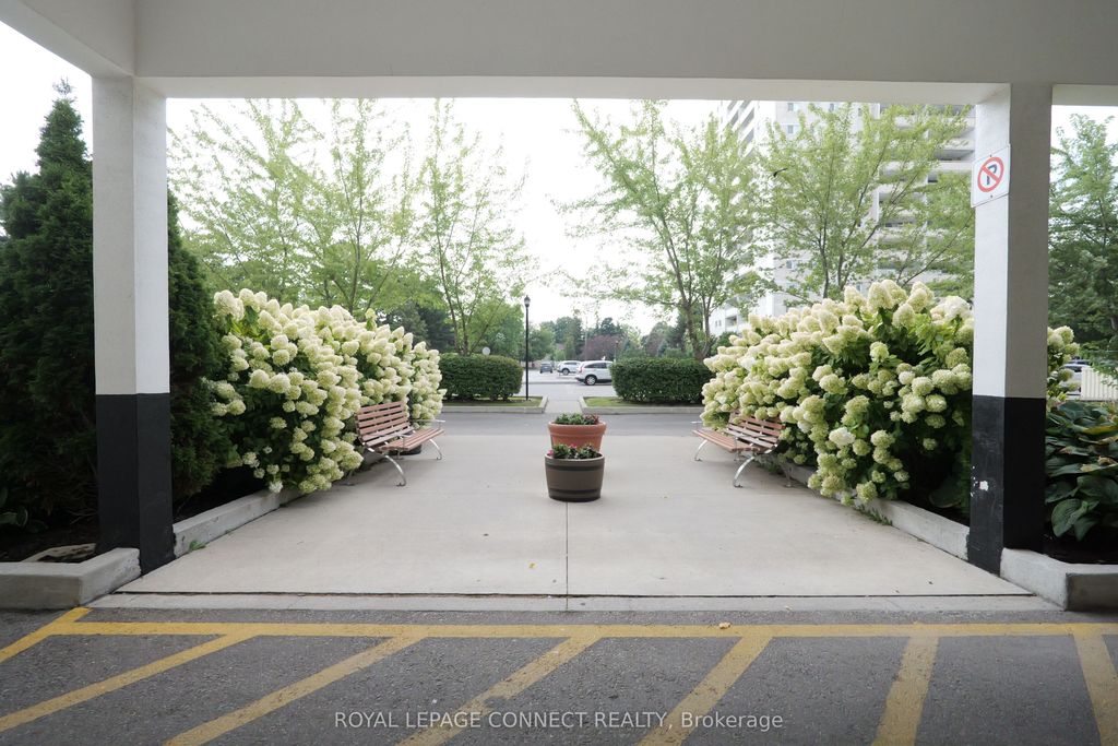 Photo of 1360 York Mills Road #912, Toronto, ON M3A 2A2 (MLS # C12439476)