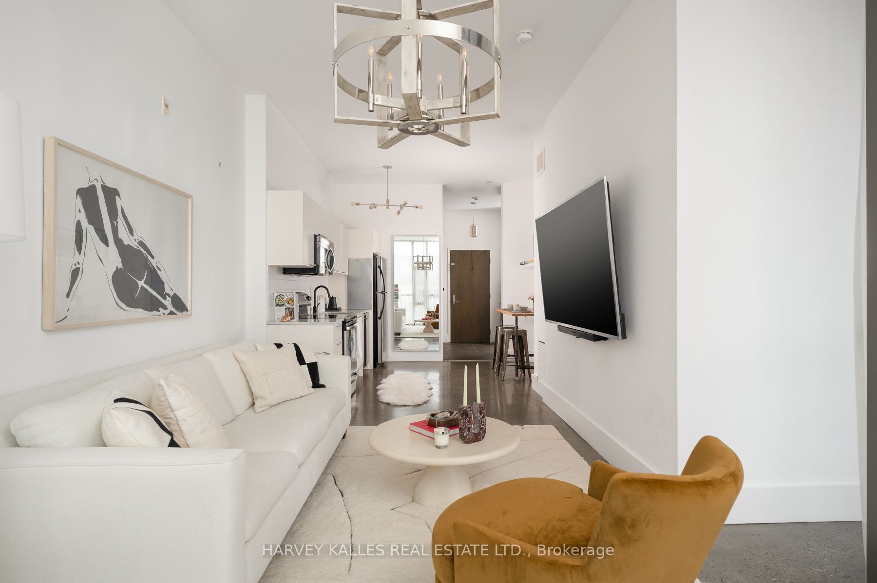 625 Queen Street E 410