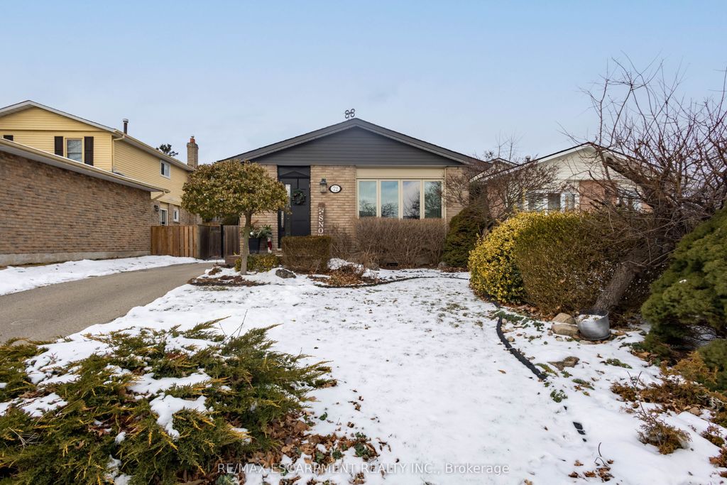 Photo of 72 Athenia Drive, Hamilton, ON L8J 1S8 (MLS # X12754314)