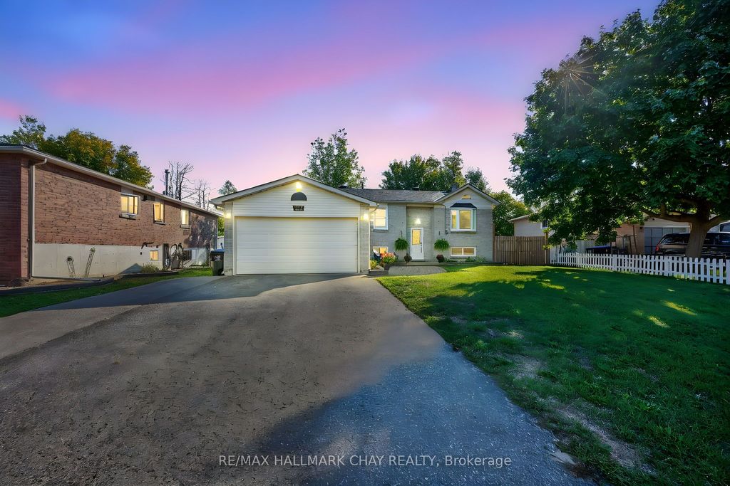 Photo of 37 Mccarthy Crescent, Essa, ON L0M 1B3 (MLS # N12795852)